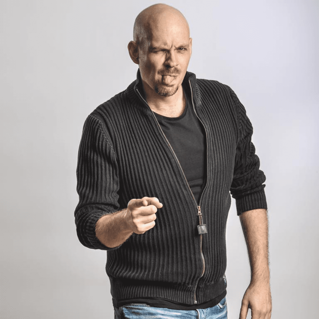 Gavin Lilley: Comedian and BSL Consultant - Signature
